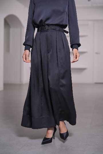 Fred Satin Navyの画像