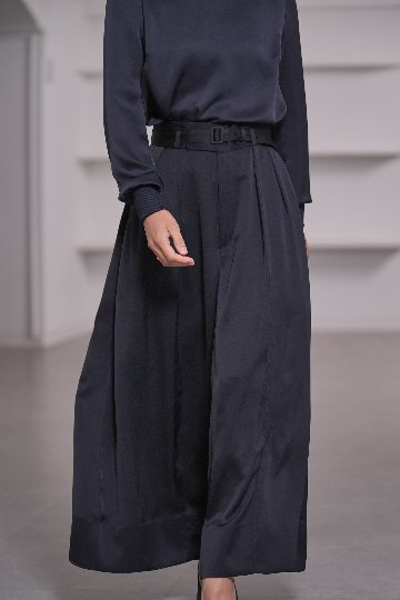 Fred Satin Navyの画像