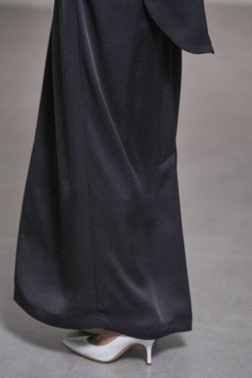 Lucia Satin Blackの画像