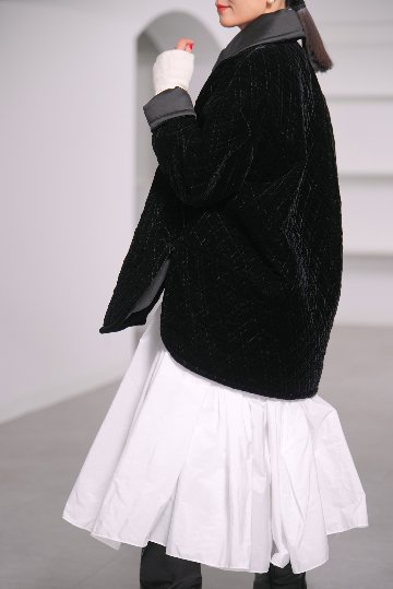 【12月中旬デリバリー予定】Seth Velvet Quilt Blackの画像