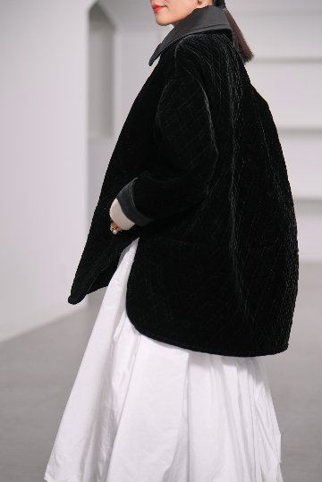 【12月中旬デリバリー予定】Seth Velvet Quilt Blackの画像