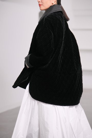 【12月中旬デリバリー予定】Seth Velvet Quilt Blackの画像