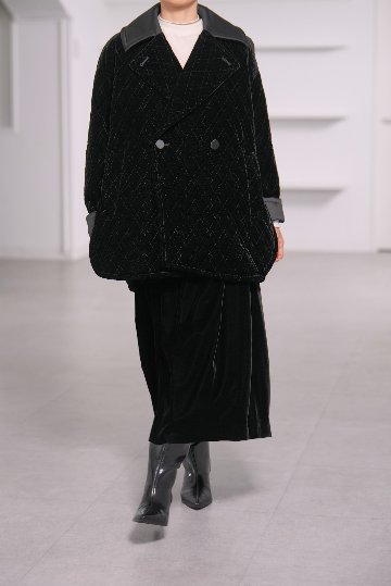 【12月中旬デリバリー予定】Seth Velvet Quilt Blackの画像