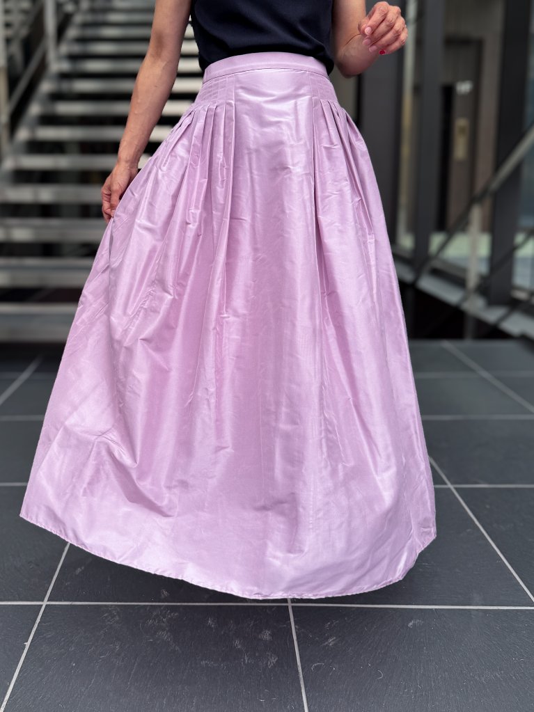 Elsa Silk Lilacの画像