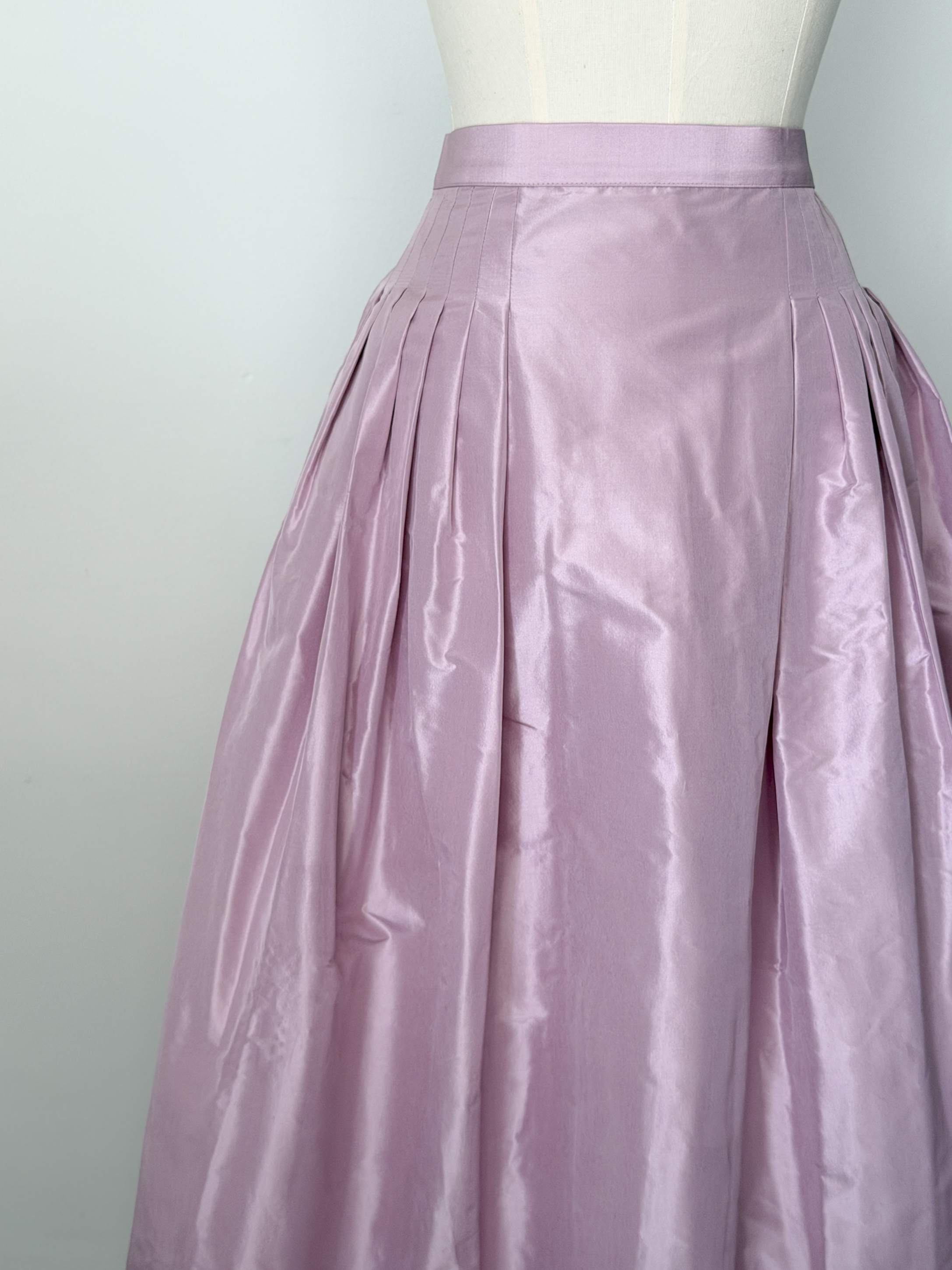 Elsa Silk Lilacの画像