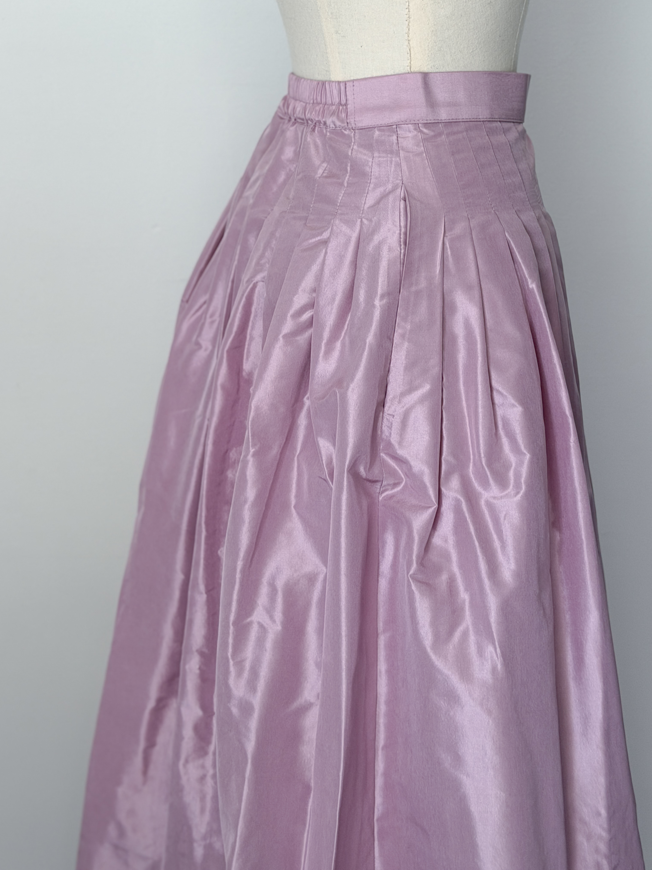 Elsa Silk Lilacの画像