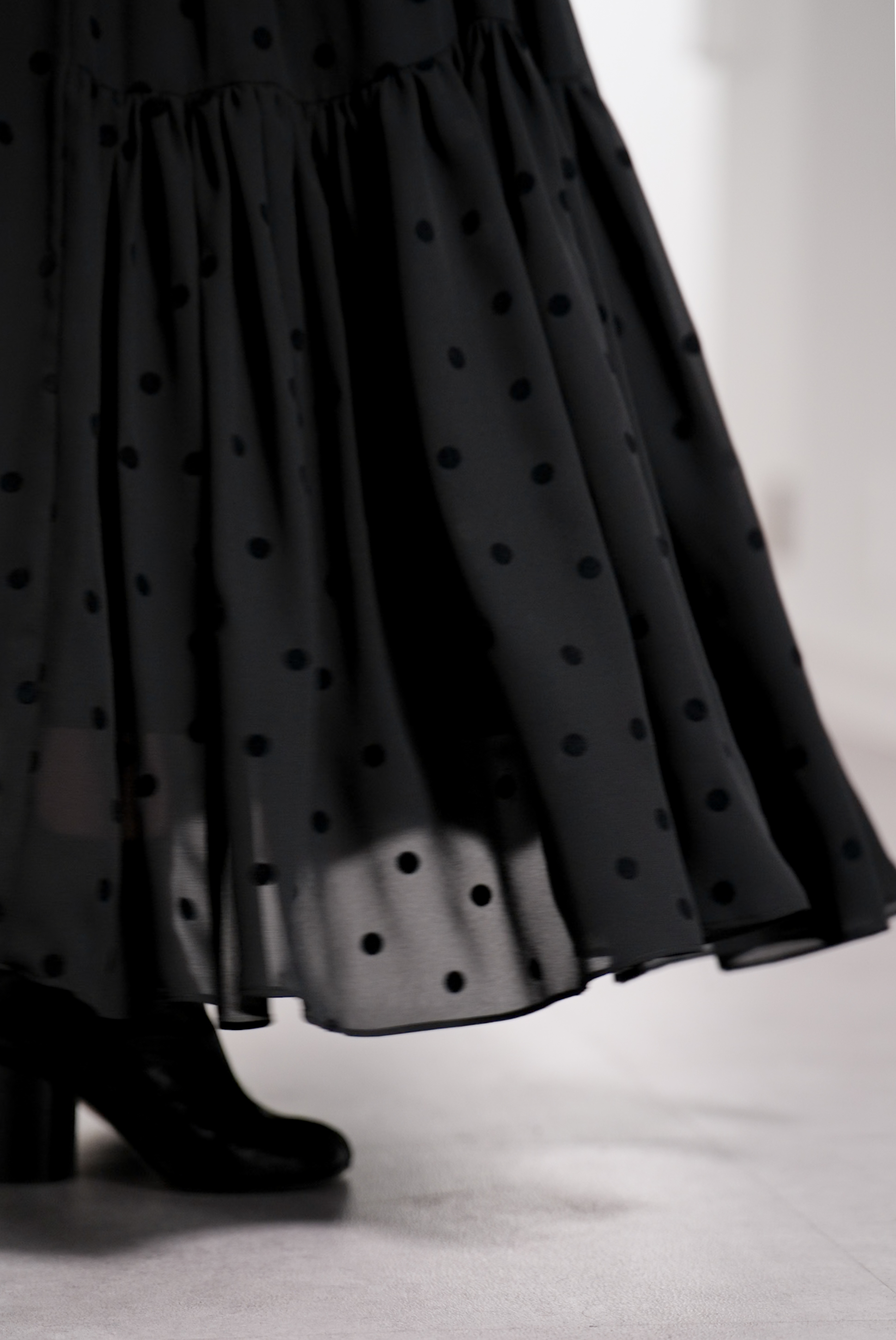 Michelle Mink Dot Blackの画像