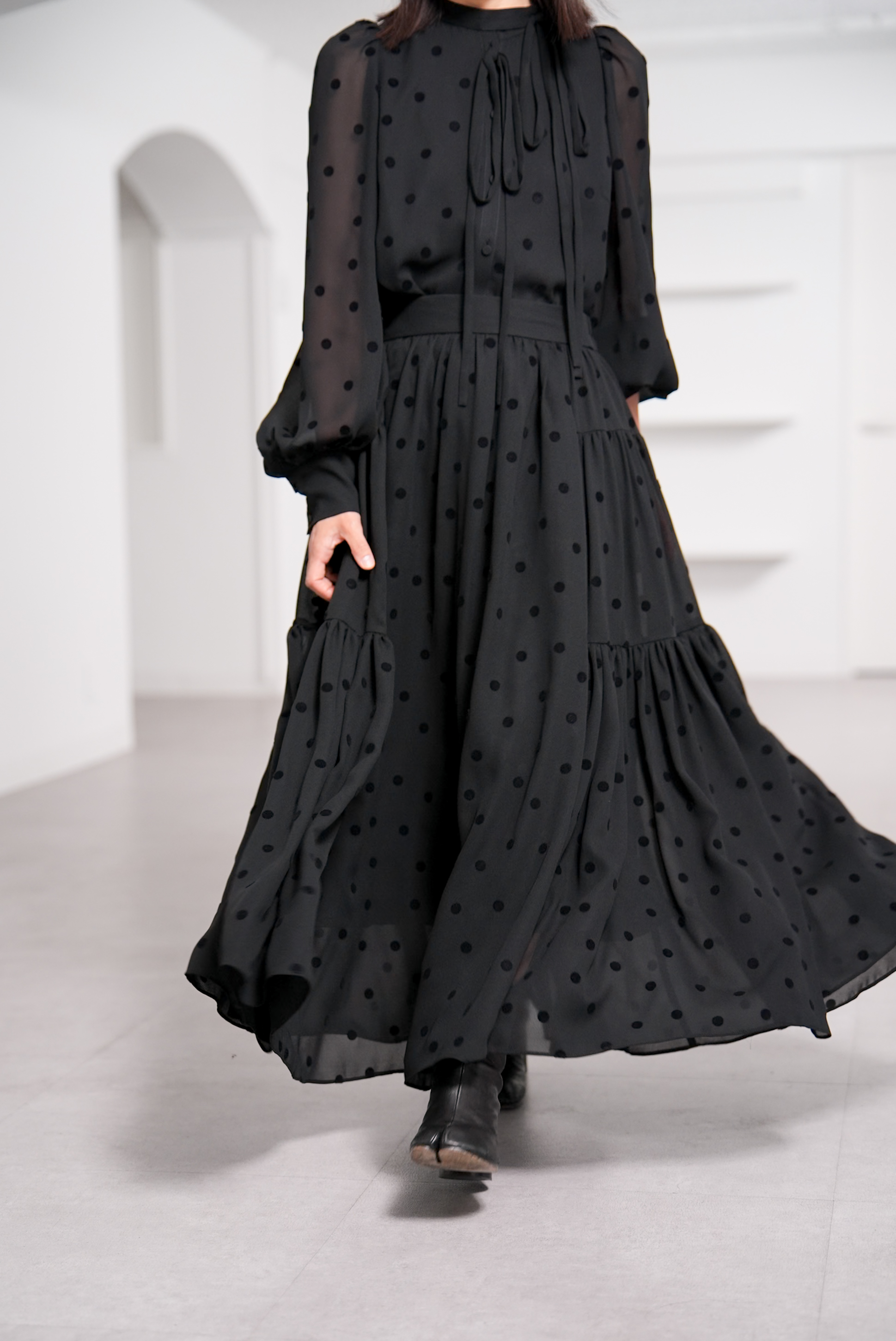 Michelle Mink Dot Blackの画像