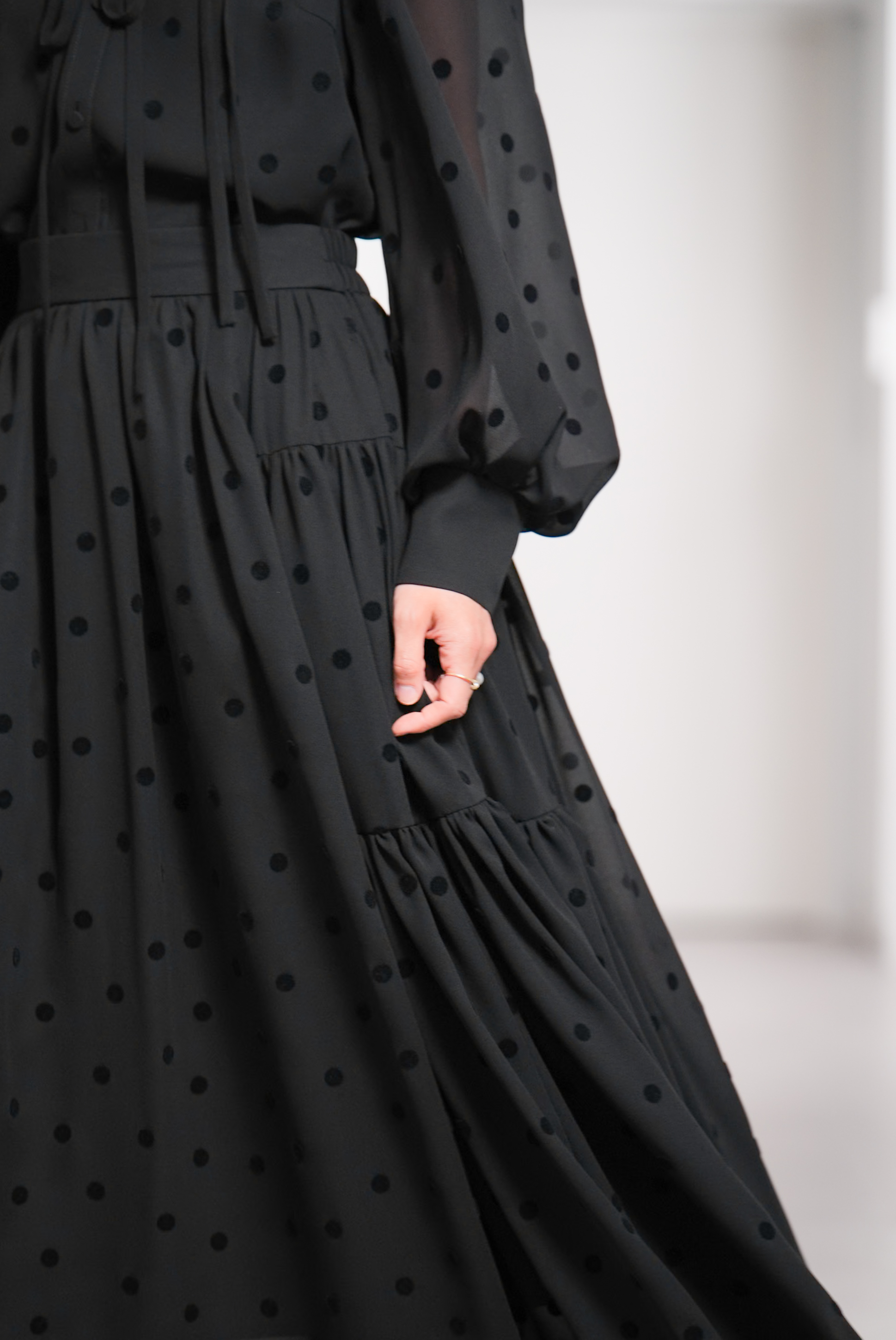 Michelle Mink Dot Blackの画像