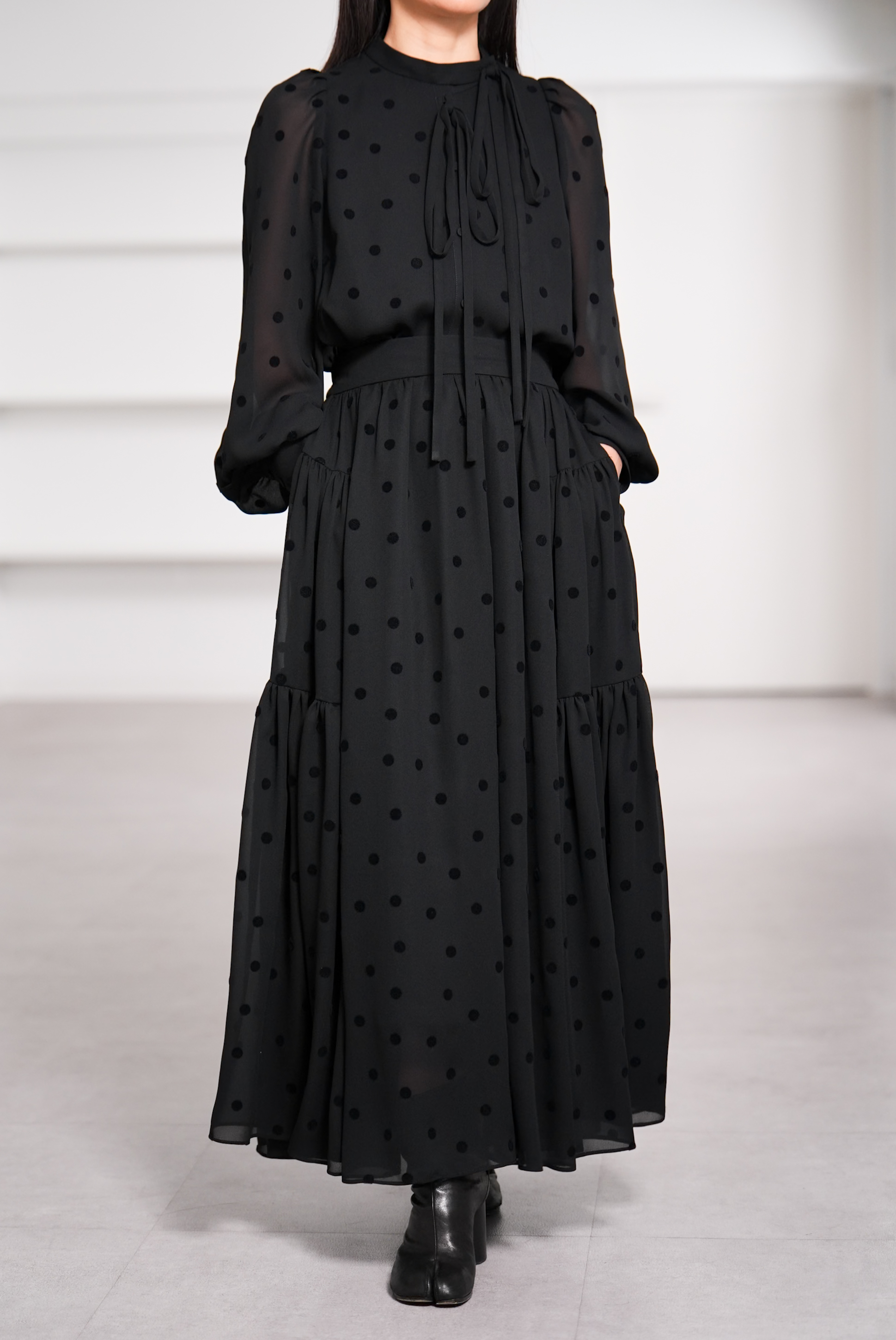 Rosie Mink Dot Blackの画像