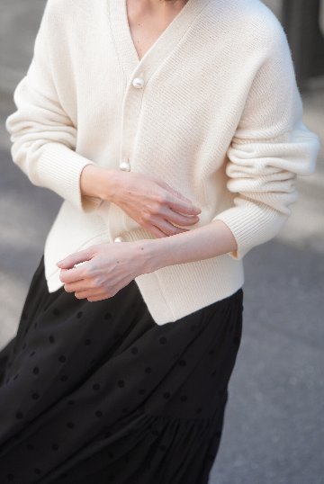Emilia Pearl OffWhiteの画像