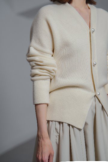 Emilia Pearl OffWhiteの画像