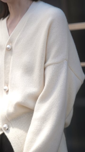 Emilia Pearl OffWhiteの画像