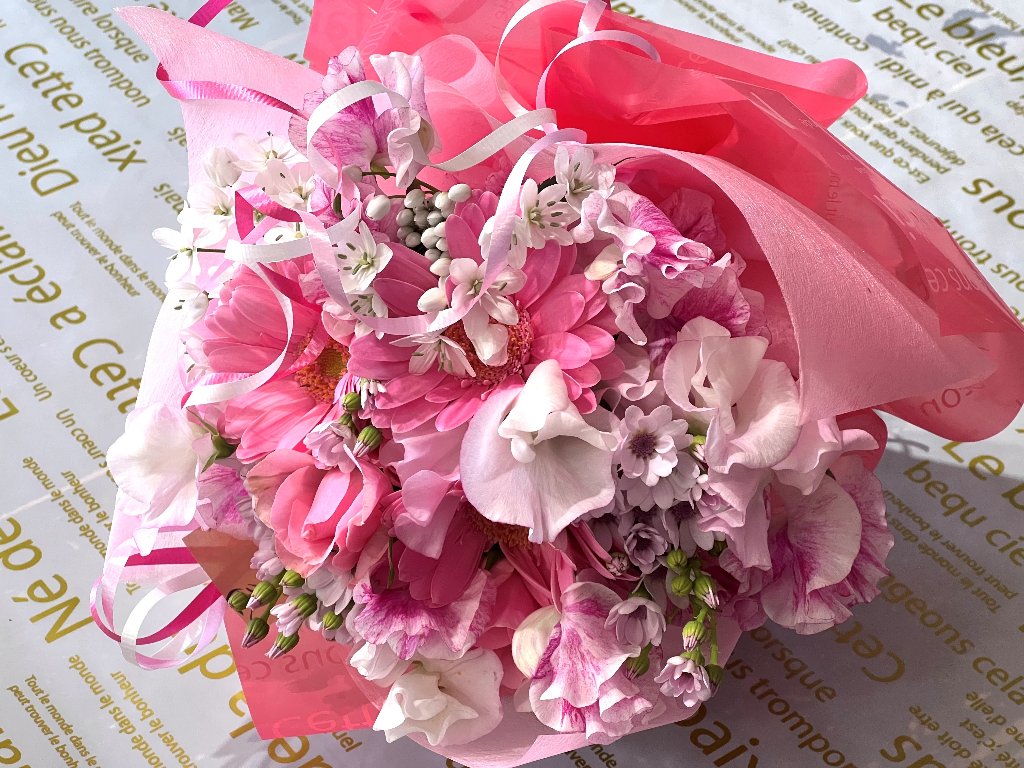 デザイナーおまかせ　　　　　　ピンク系花束の画像