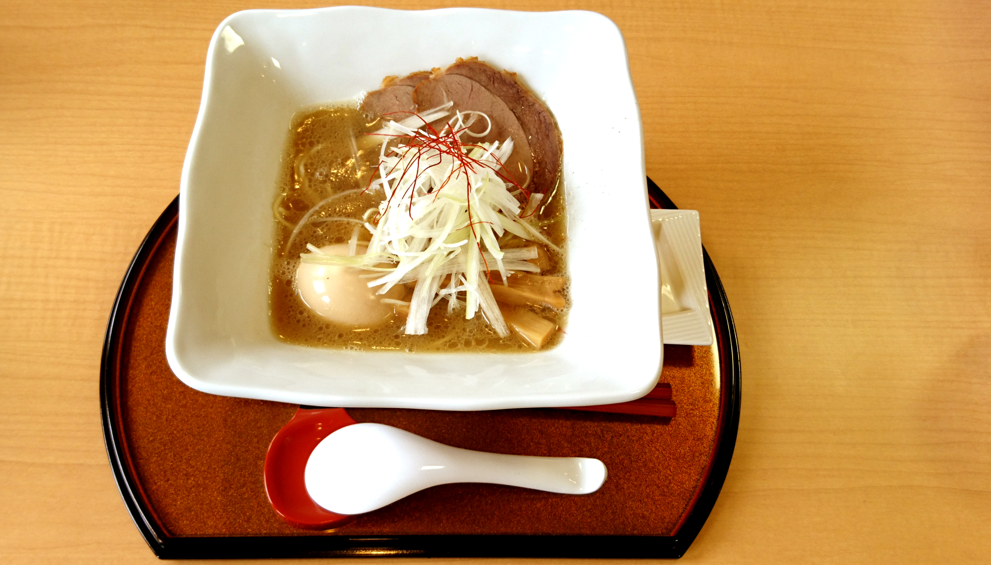 猪骨ラーメン　塩　２食入り(土曜お届け)の画像