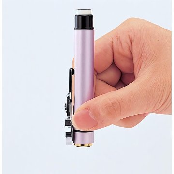 シヤチハタ　ネームエル ツイン パールブルー　直径9mm [書体]楷書体 [既製品]2,064氏名直径6mm [書体]楷書体 [インキ色]朱色 [既製品]1,402氏名の画像