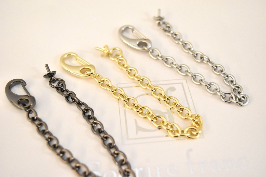 ステンレス製ヒートン付きチェーンの画像