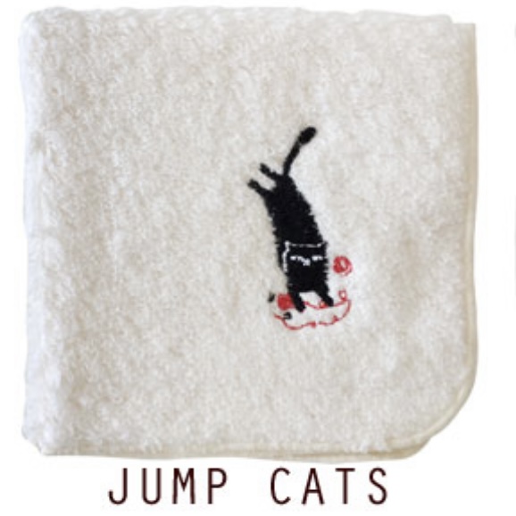 猫ハンカチ*ジャンプ画像
