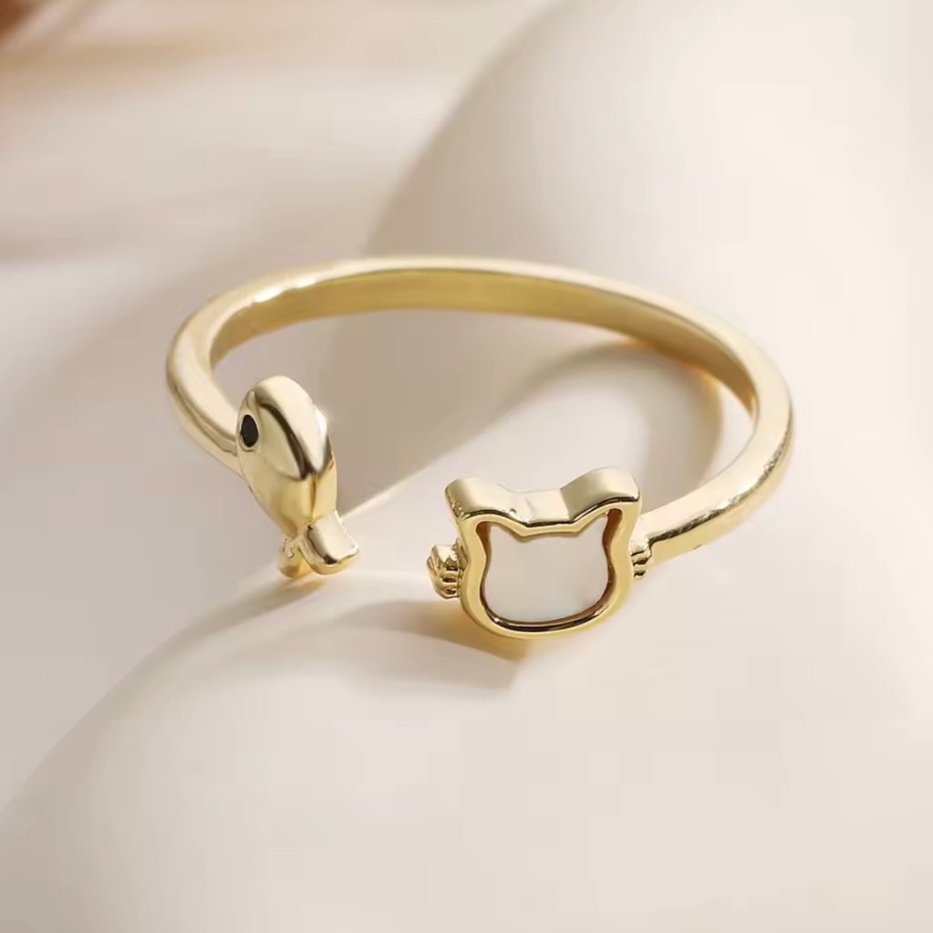 猫とお魚リングの画像