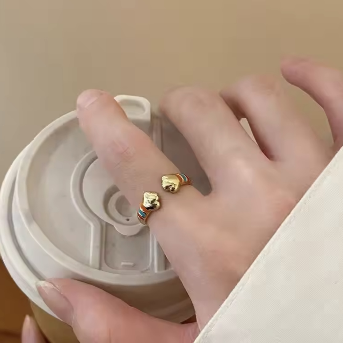 にじ猫リングの画像