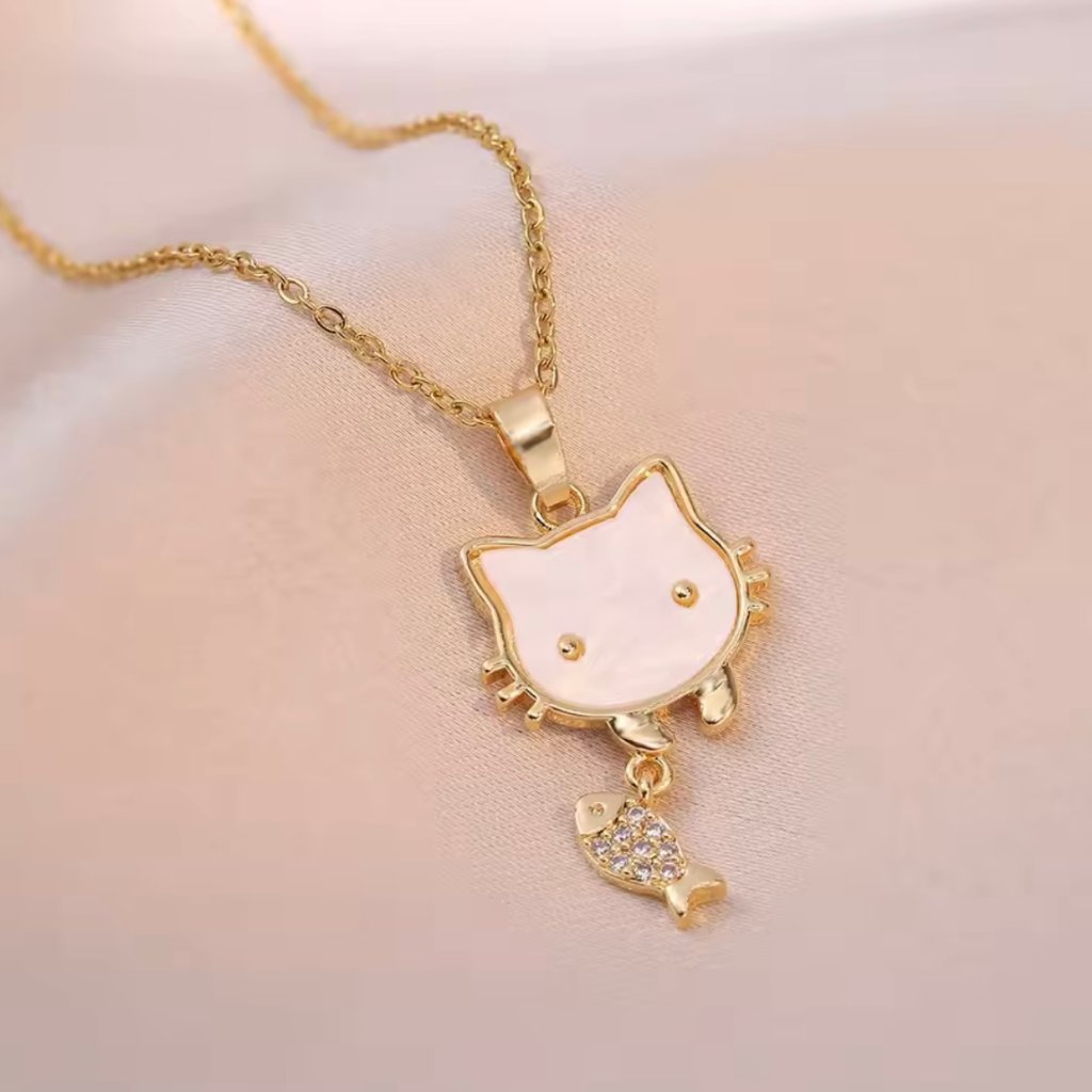 猫と魚ゴールドネックレスの画像