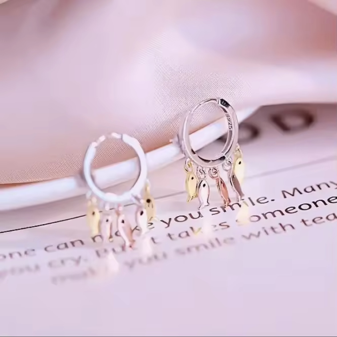 魚ピアス*ゴールドの画像