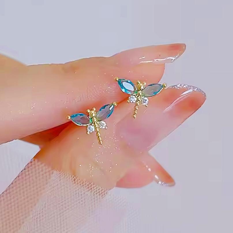【1点】とんぼピアス*ゴールドの画像