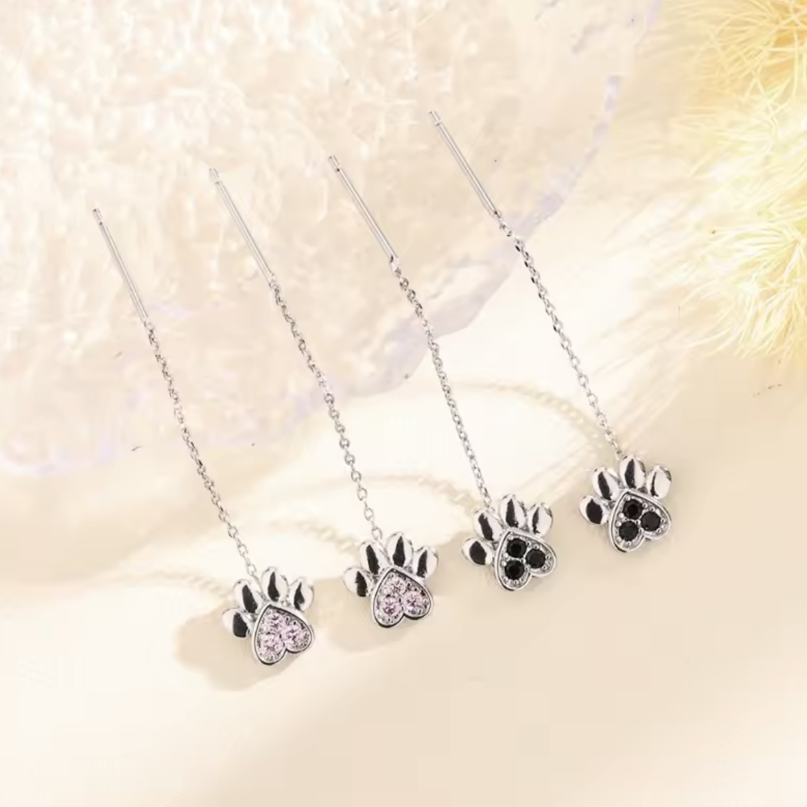 肉球ドロップピアス*925シルバーの画像