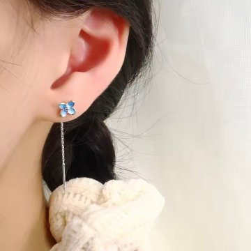 青い花ドロップピアス*925シルバーの画像