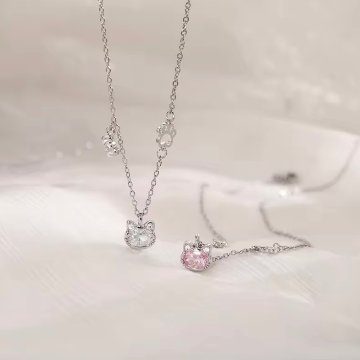 猫ネックレス*ピンク＆クリアの画像
