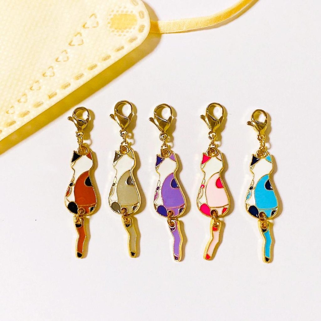 しっぽにゃんこチャームの画像