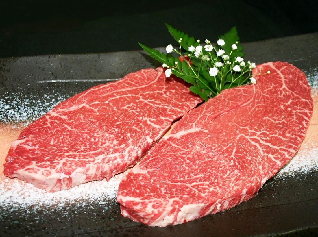 ランプステーキは米沢牛！脂ひかえめで味が濃厚な赤身肉です画像