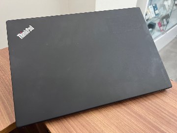 Lenovo ThinkPad X1 Carbon 5th 【i5-7200U(2.5GHz)/8GB/256GB SSD/Windows 10Pro】の画像