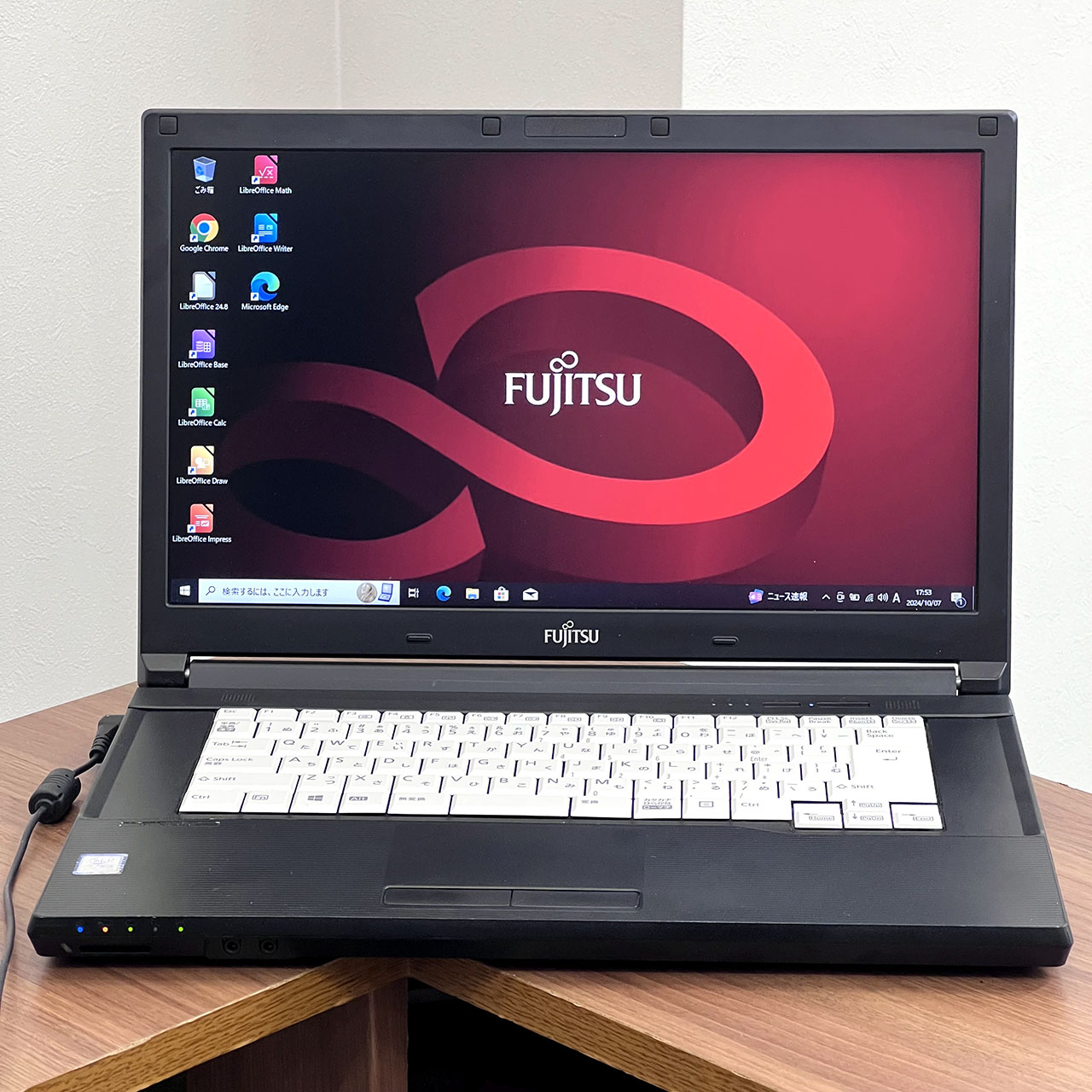 Fujitsu LIFEBOOK A747/S i5-7gen 16GB/S128GB LibreOffice付の画像