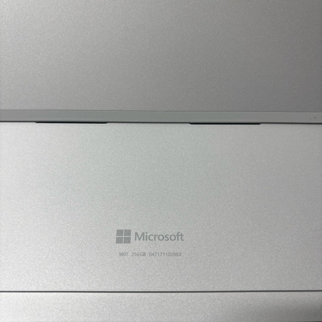 【美品】Surface Pro 5 【i5-7300U(2.60GHz)/8GB/256GB/LTE】 WPS Office 2付きの画像