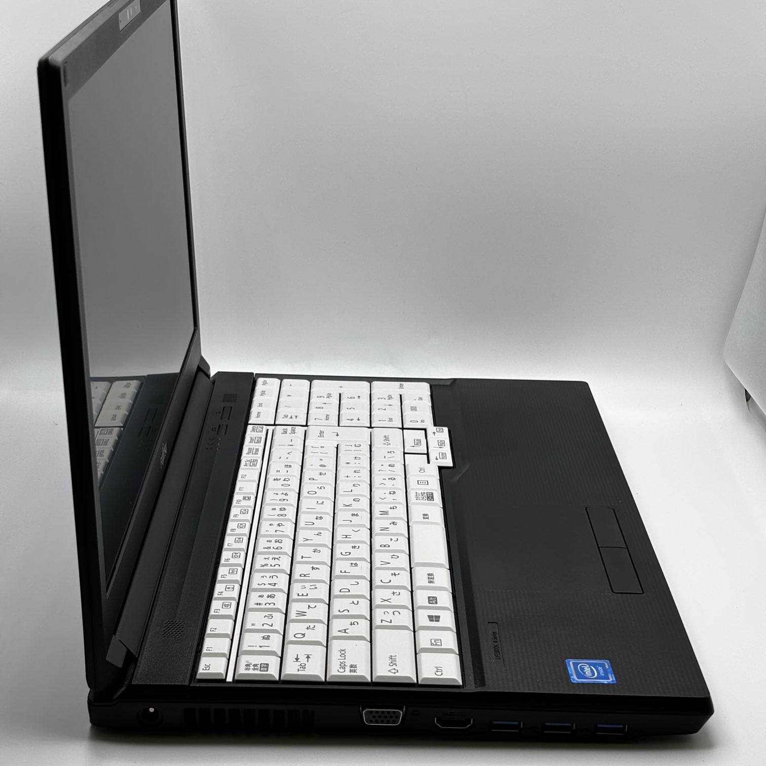 富士通 LIFEBOOK A579/CX 【Celeron 4205U(1.80GHz)/4GB/500GB】の画像