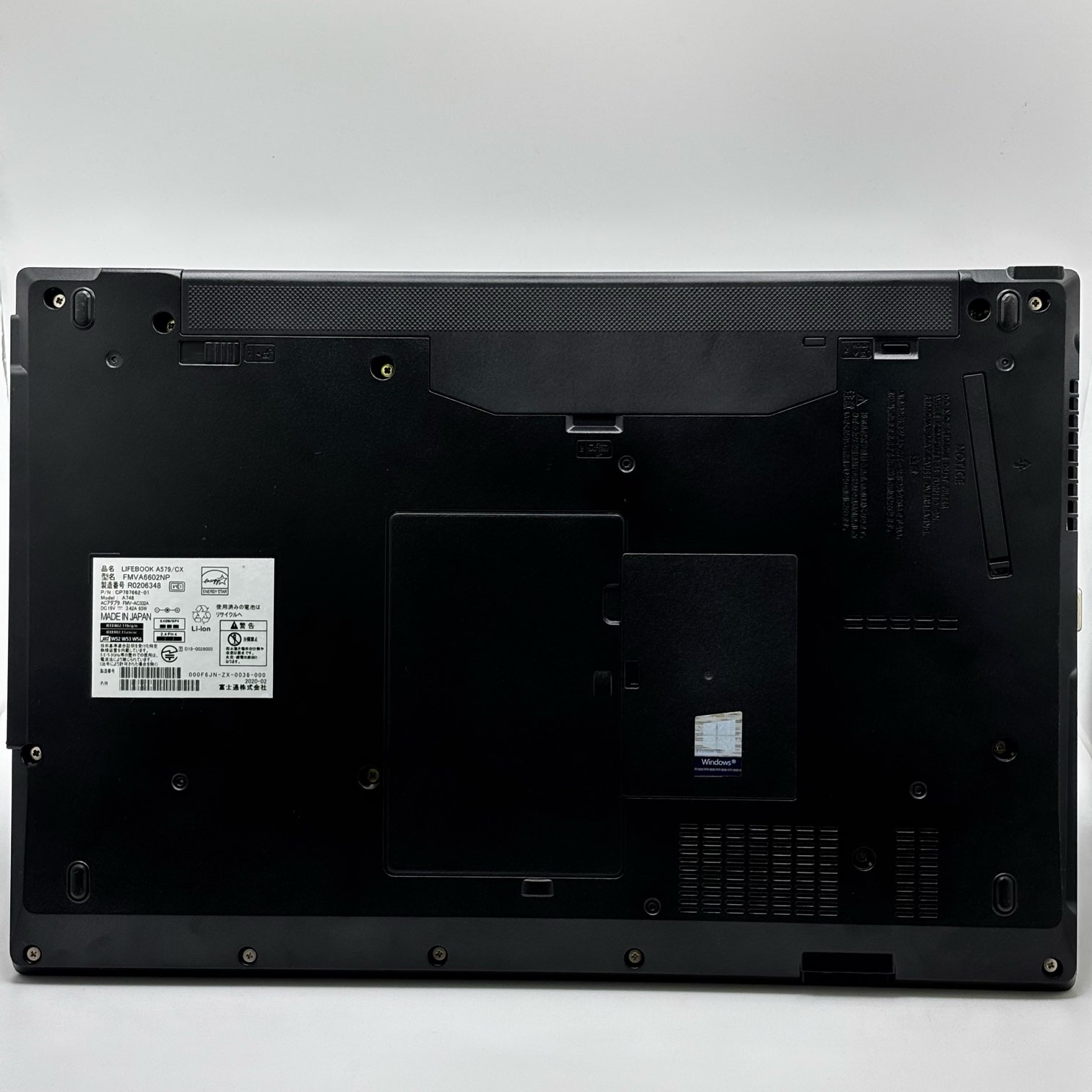 富士通 LIFEBOOK A579/CX 【Celeron 4205U(1.80GHz)/4GB/500GB】の画像