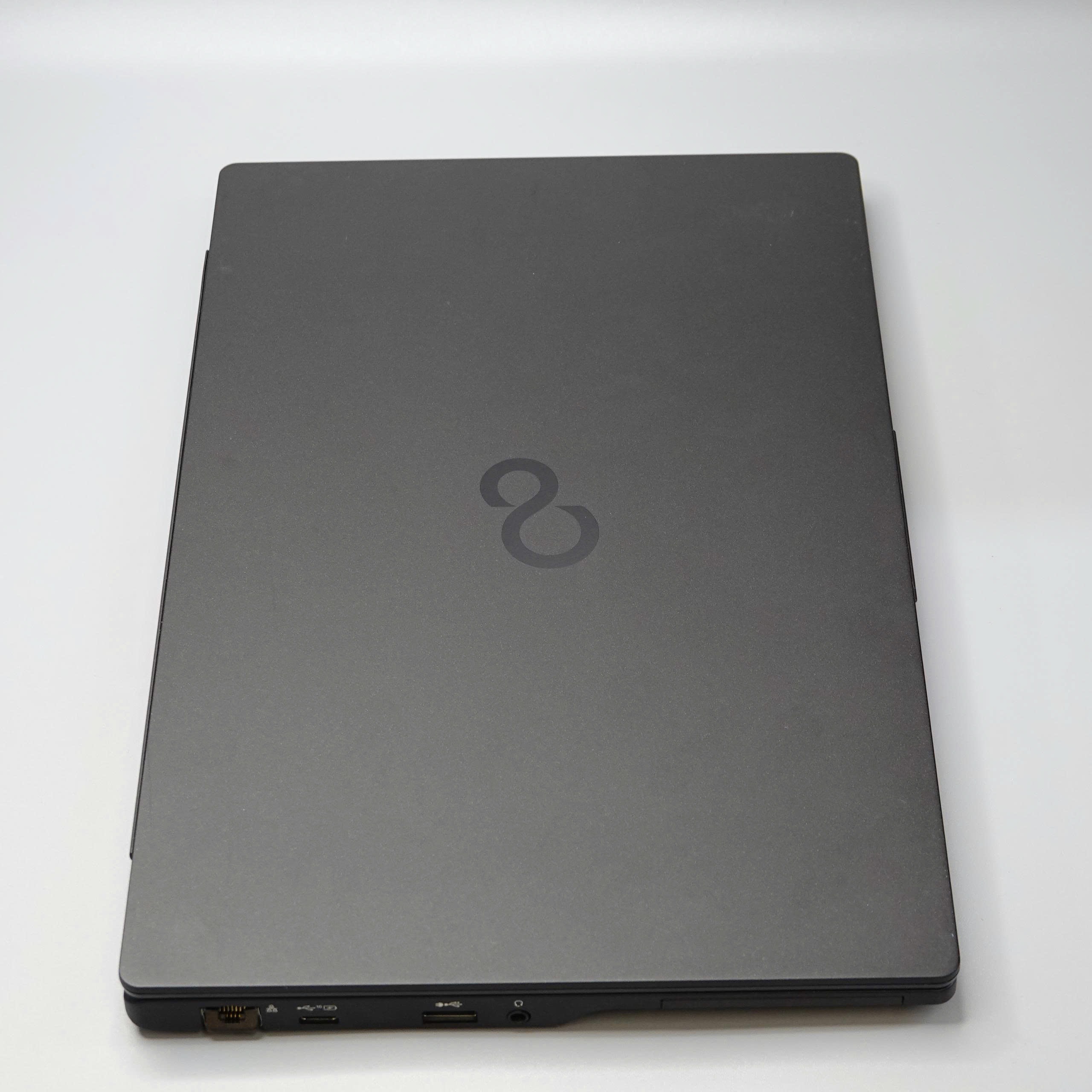 Fujitsu LIFEBOOK U6312/J【i5-1235U(2.5GHz/16GB/256GB/Win11】WPS