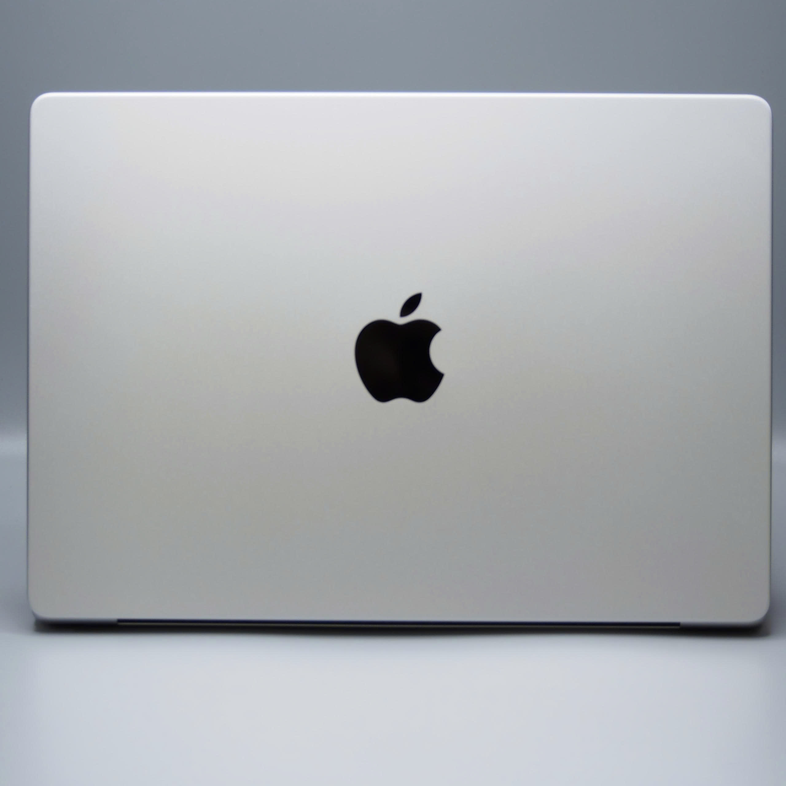 美品】Macbook Pro (14-inch, 2021) Apple M1Pro 32GB/1TB シルバー