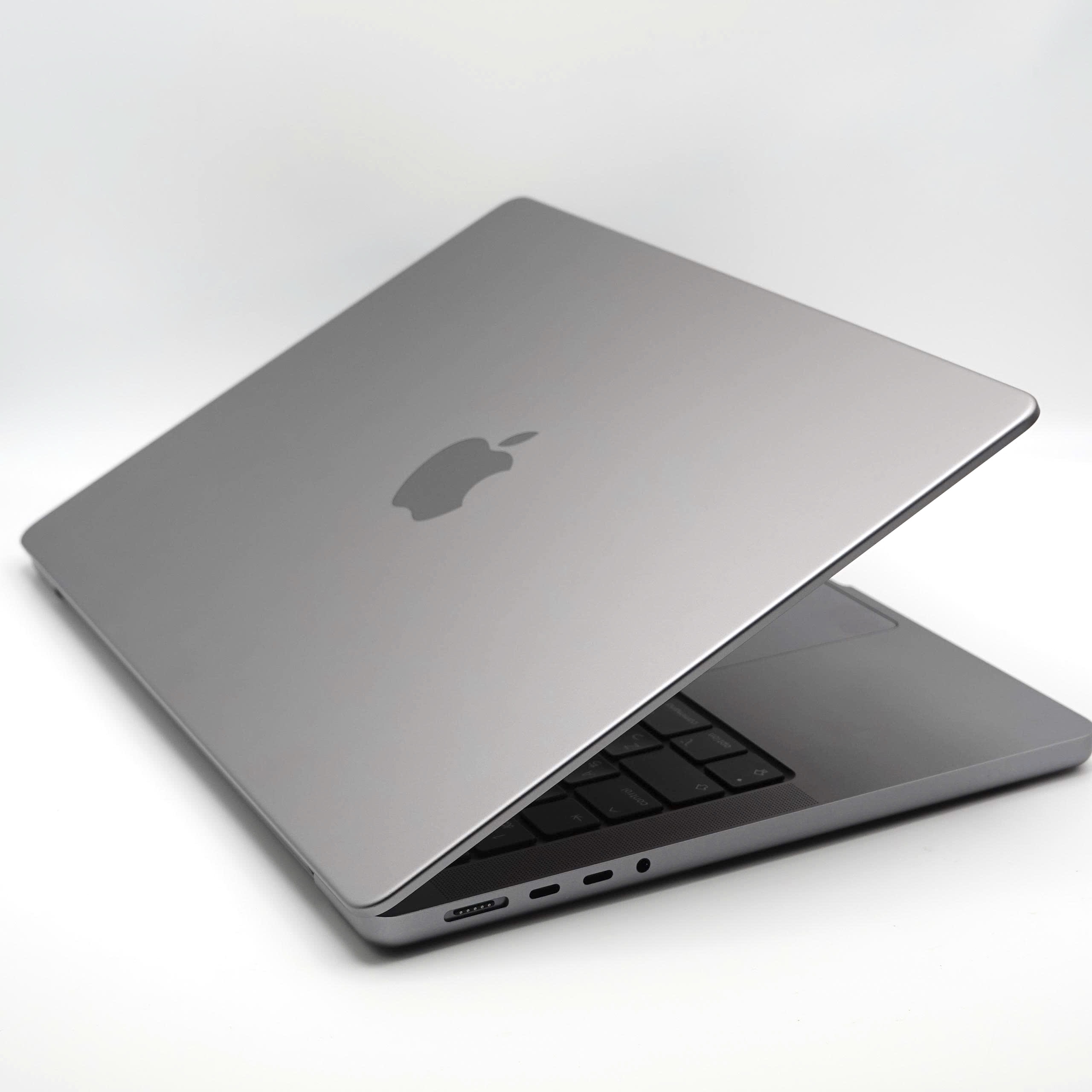 良品】Macbook Pro (14-inch, 2021) Apple M1Pro 16GB/512GB ｜UT