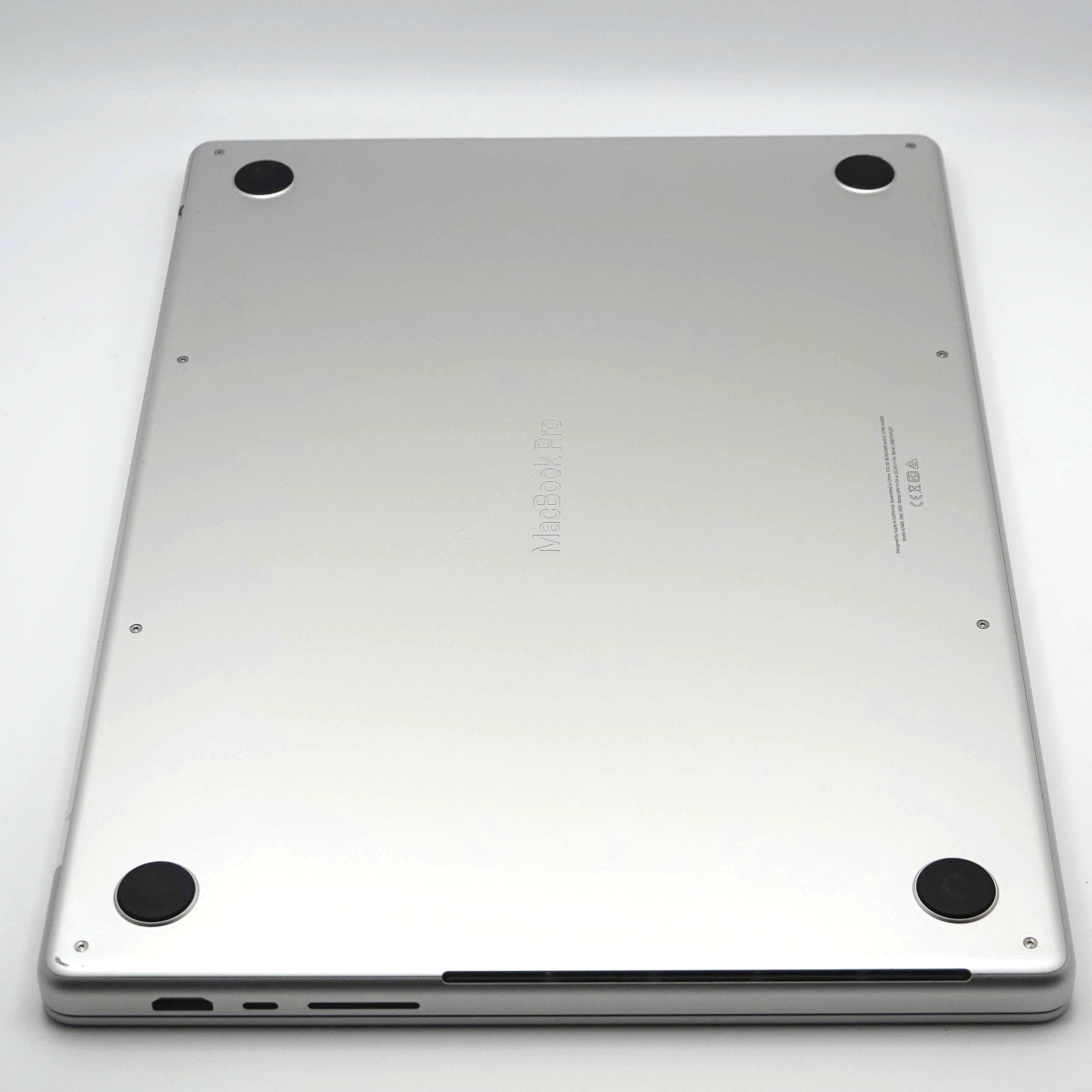 良品】Macbook Pro (16-inch, 2021) Apple M1 Max/64GB/512GB シルバー