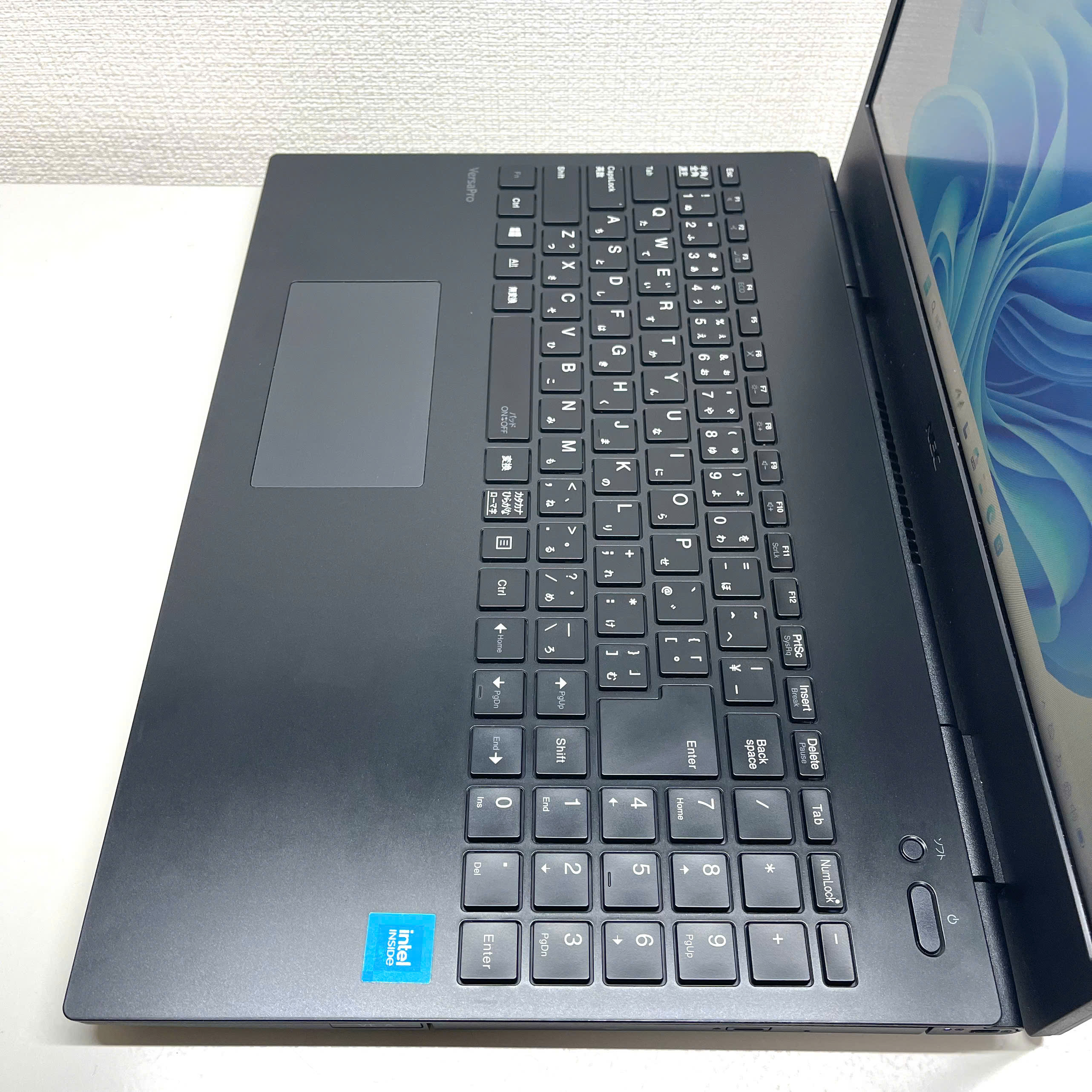 NEC PC-VKE18EZGA 【Celeron 6305 (1.80GHz)/8GB/SSD 128GB/HDD 500GB】の画像
