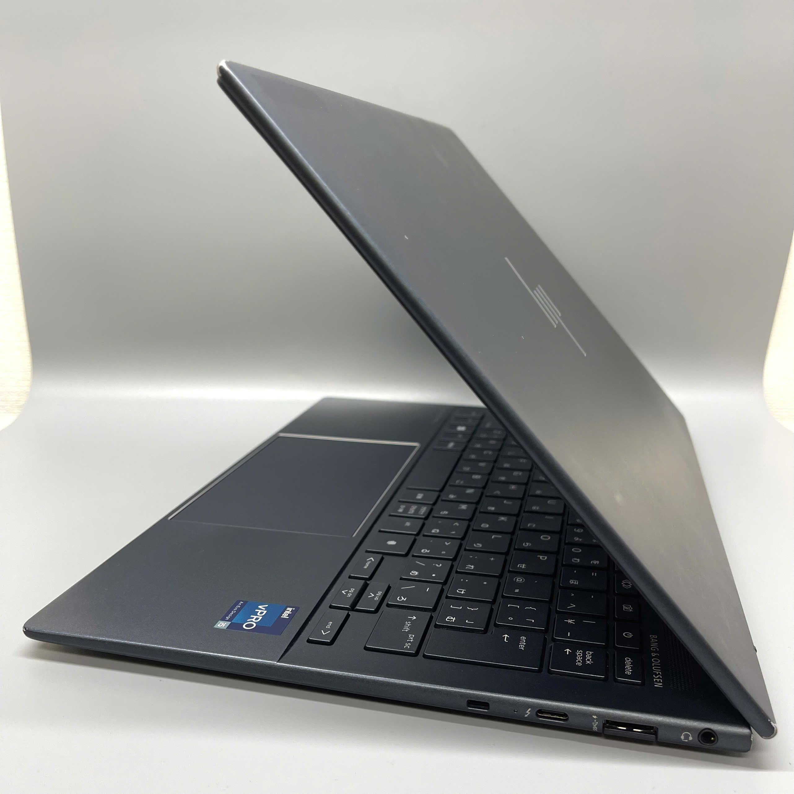HP Elite Dragonfly G3【i5-1245U(1.6GHz/16GB/256GB SSD/Win11】WPS Office2付きの画像