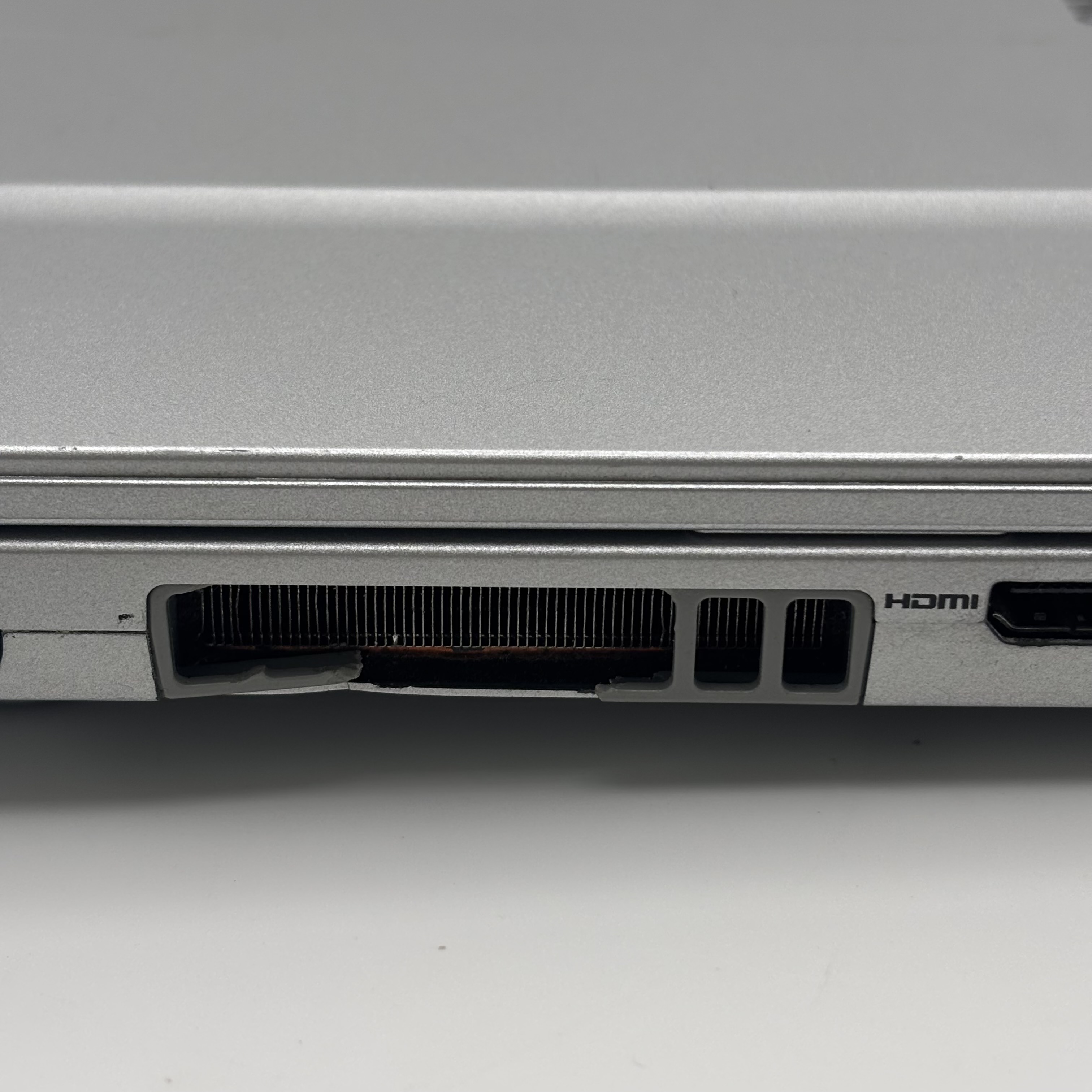 【Dランク】Panasonic Let's Note CF-SV1S14KS/CF-SV1S14VS【i7-1185G7(3.00GHz)/32GB/256GB/Win11】の画像