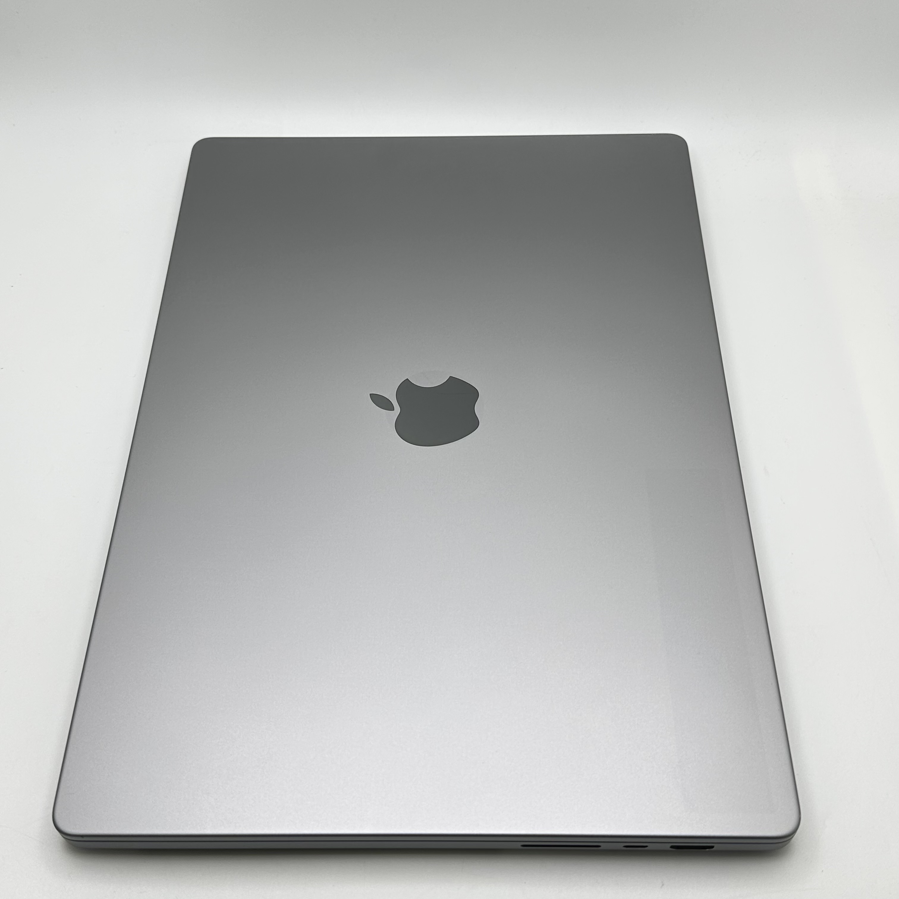 【日本語配列】Macbook Pro (16-inch, 2021) Apple M1 Max/64GB/2TB スペースグレイの画像