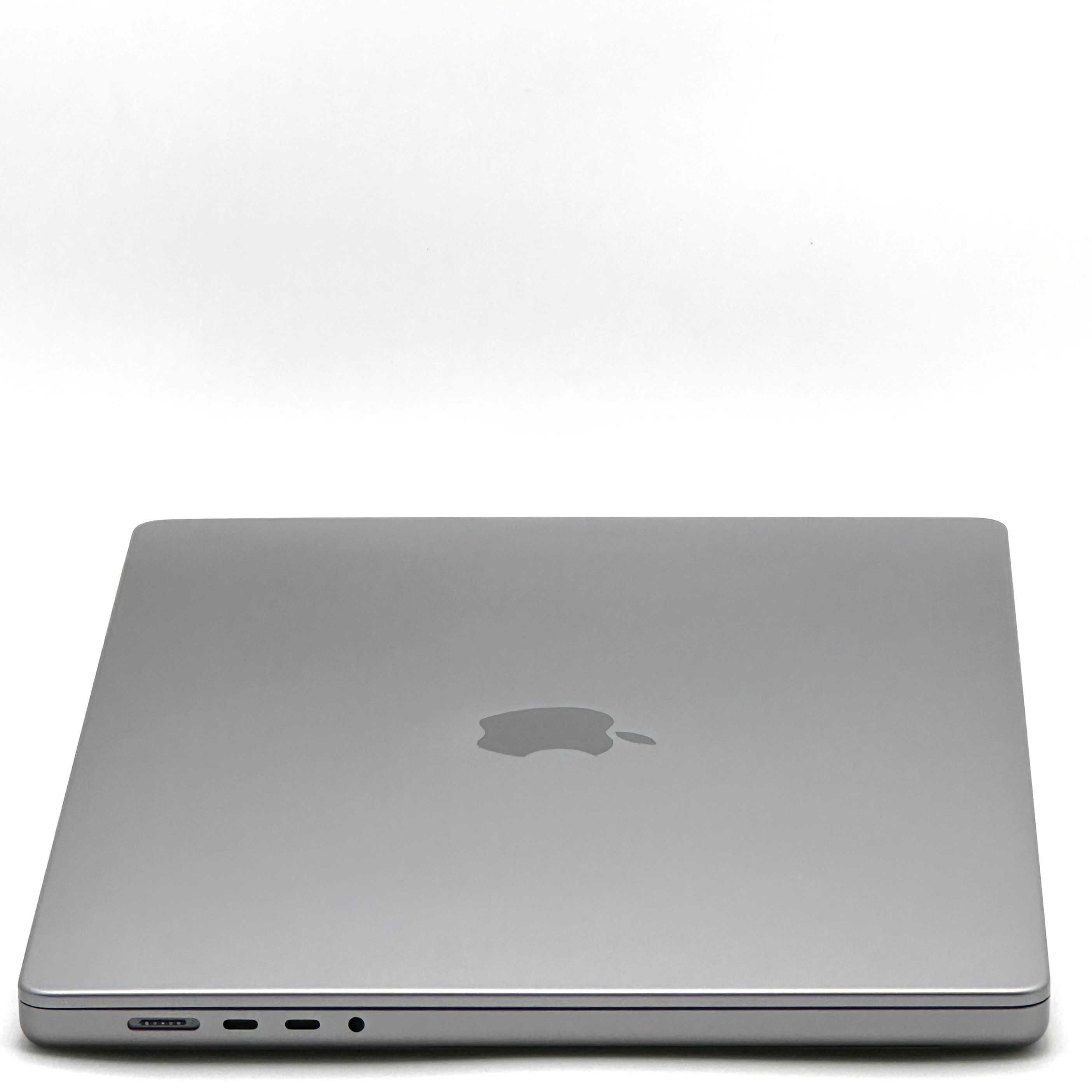 【US配列】Macbook Pro (16-inch, 2021) Apple M1 Max/64GB/2TB スペースグレイの画像