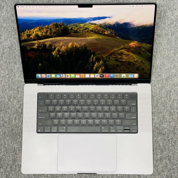 中古Macbook Pro 2021 16" Apple M1 Max 64GB 1TB スペースグレイの画像