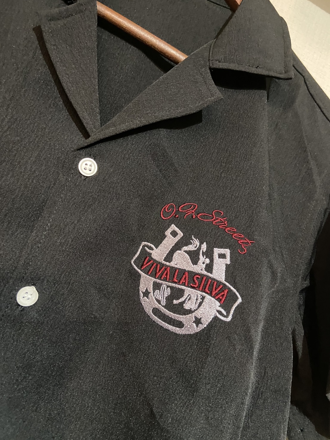 V.L.S Needleworkシャツの画像