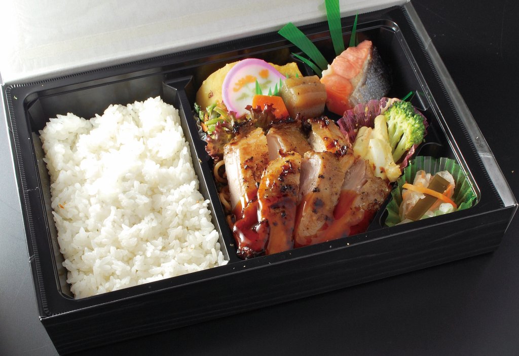 照焼きチキン幕の内の画像