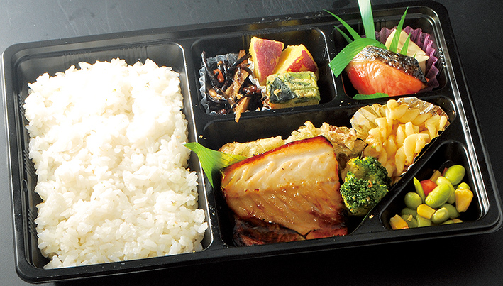 焼き魚幕の内の画像